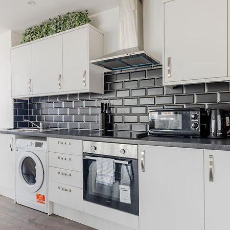 Boutique Vertigo Apartment Central Kingston/London Kingston upon Thames  Eksteriør bilde